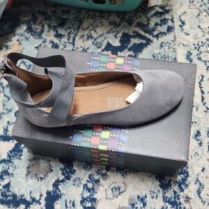 bernie mev. Gray Flats